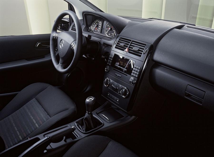  Mercedes-Benz A-Class 5-Door 2004 года  (фото 159 из 344)